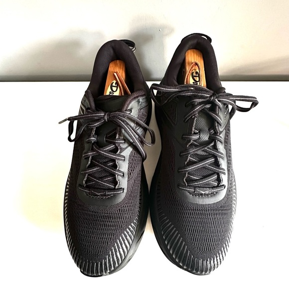 Hoka One One Bondi 7 X-Wide Low Top Black Sneakers Size 10.5 (4E) EUC Athletic - Picture 2 of 10